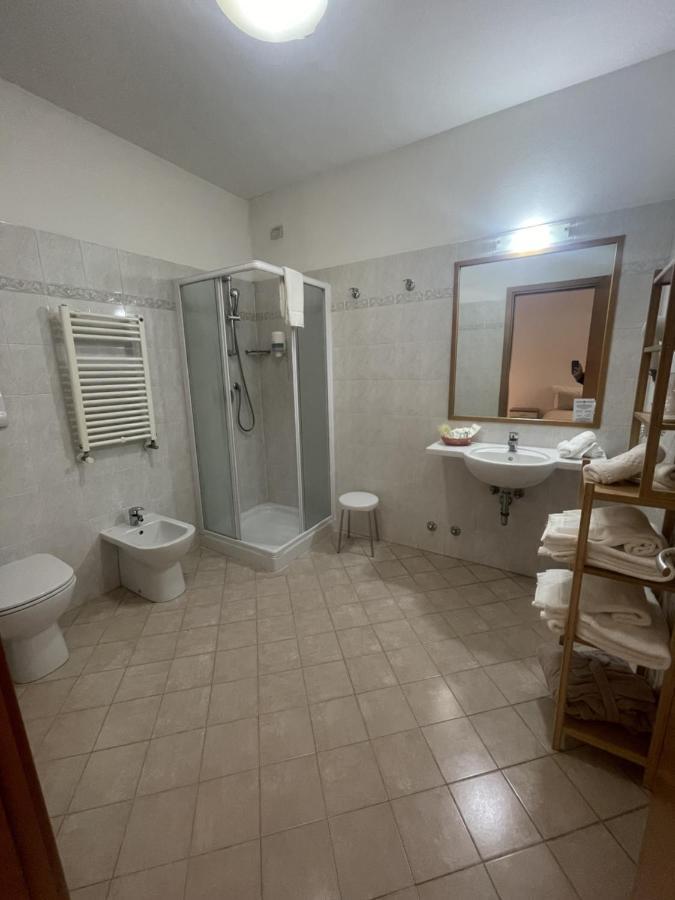 Hotel Petrarca Boara Pisani Kültér fotó